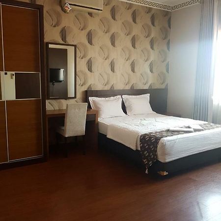 Ndalem Bintaran Hotel Jogjacarta Exterior foto